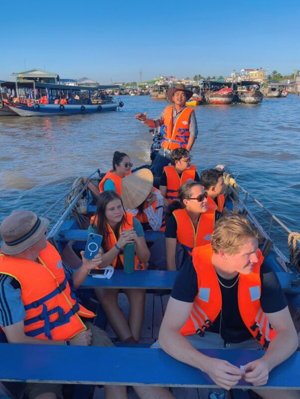 Du Lịch Hậu Giang – Vinh Tour